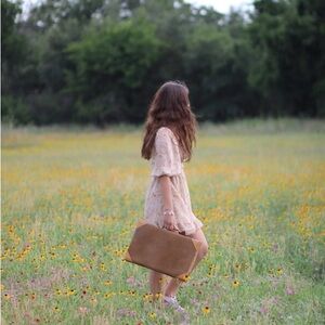 Elegant Tan Leather Women's Bag
